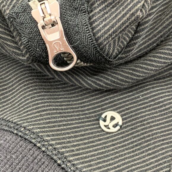 Lululemon Jacket Mula Wrap Bundle Womens 10 Black Asymmetrical Zip Striped Walk - Picture 6 of 10